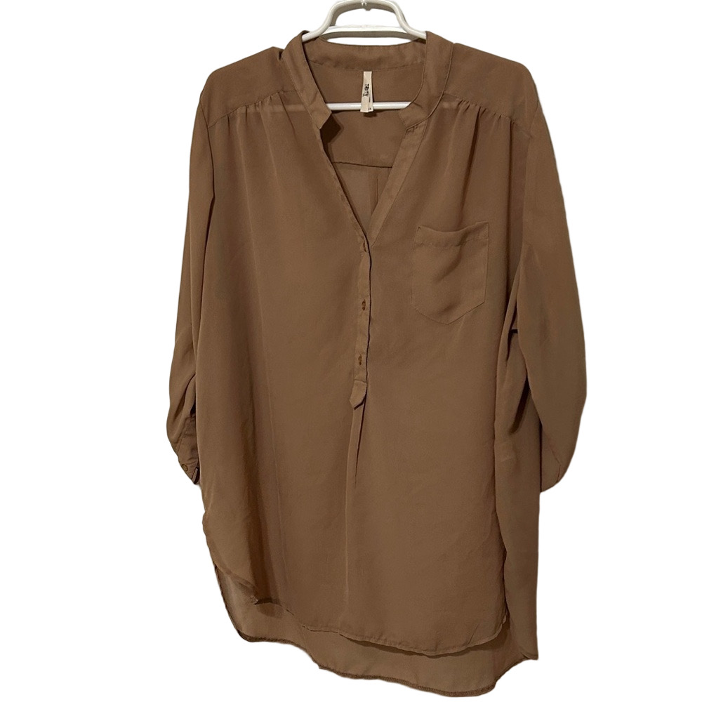 🎬Truth  Blouse in Warm Brown size 2X GUC
